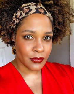 Ijeoma headshot
