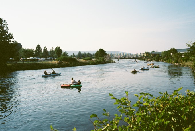kayaks in the deschutes river